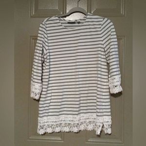 d & Co. Denim & Company  Woman Blouse Top Size S